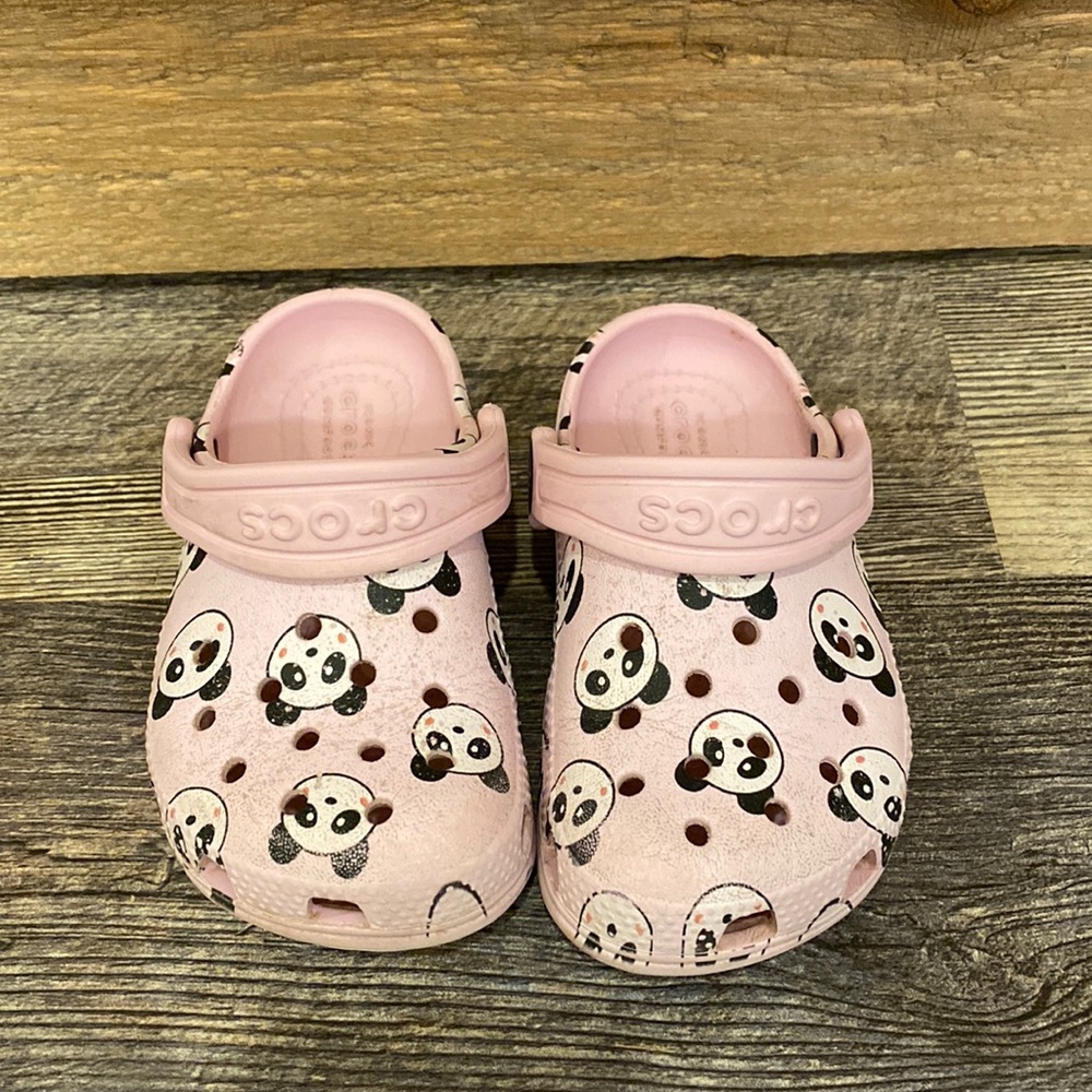 Crocs